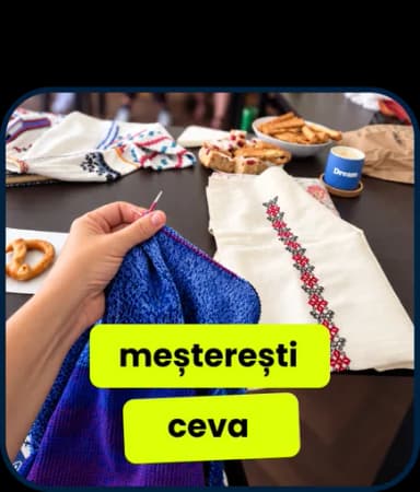 Mâini care brodează la o masă plină de ii cusute: „meșterești ceva”